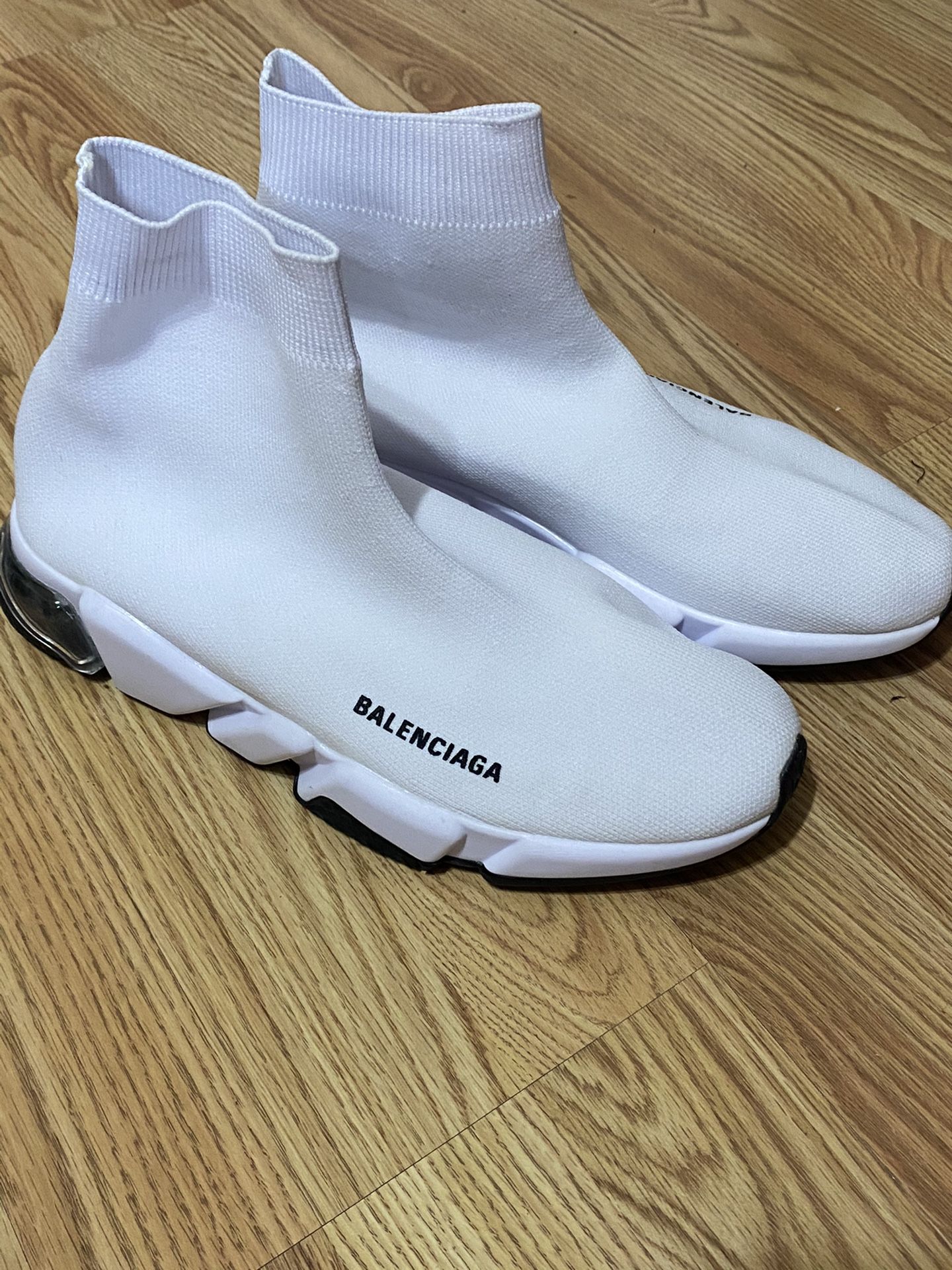 what stores sell balenciaga sneakers