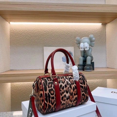 New ♥️ Red Mini Bag