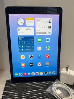 Apple iPad 8th Gen 32GB WiFi+UNLOCKED 10.2” iPad—Space Gray iOS 26.4 complete
