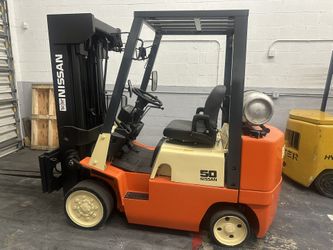 5000Lb Forklift 4 Towers Side-shif Very Nice Machine