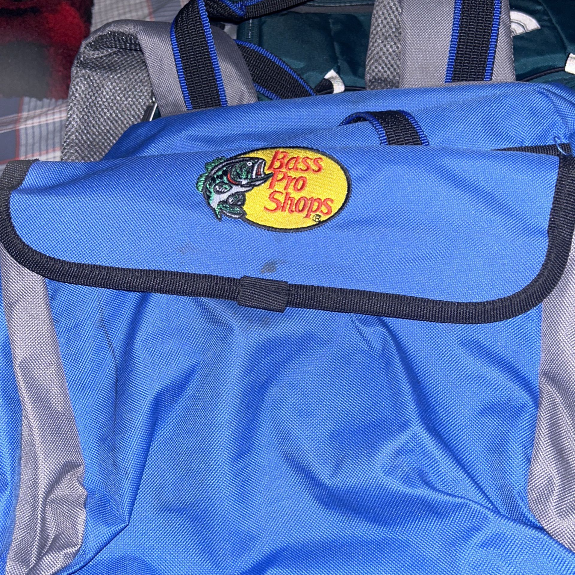 Bass Pro Shops 2 In One Backpack