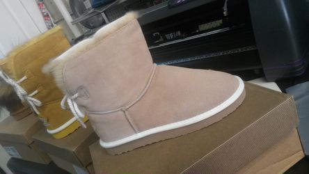 Lady UGG boots at close out price!!