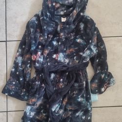 New Cat & Jack Boys Robe. M(8)