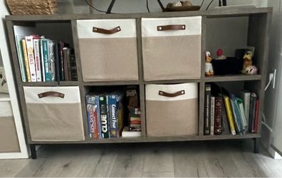 Cube Bookshelf / TV Stand