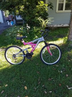 Next 24 inch girls Power Climber