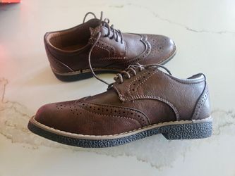 Boys dress shoes size 2