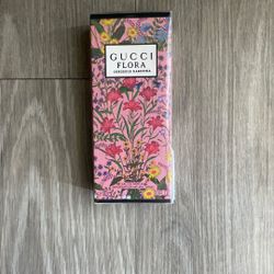 Gucci Flora Perfume