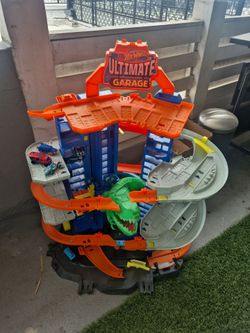 Ultimate garage hot wheels T-rex