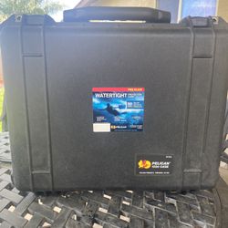 Pelican Watertight Projector Case