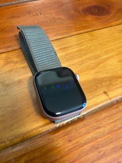 Apple Watch Series 10 GPS 42mm Pink Aluminum Case Grey Fabric Band 64GB