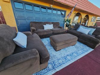 Beautiful ASHLEY FURNITURE LIVING ROOM SET COUCH CHAIR OTTOMAN SOFA WITH PILLOW TOTALLY DEEP CLEAN GOOD CONDITION NO STAINS NO SMELL MODERN FURNITURE