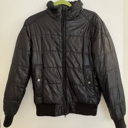 Black Puffer Jacket in a bomber style. Unisex.mens small. Pockets.