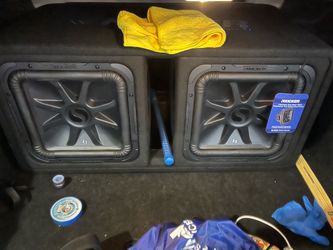 KICKER - Dual 12" Single-Voice-Coil 2-ohm Loaded Subwoofer - Black