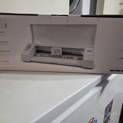 Silhouette Cameo 3 Desktop Vinyl Cutter 