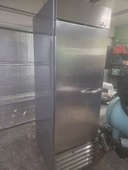 Beverage Air 27 cubic feet stainless steel commercial cooler refrigerator