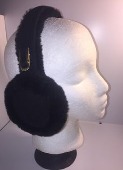 Ugg earmufs sheepskin black new