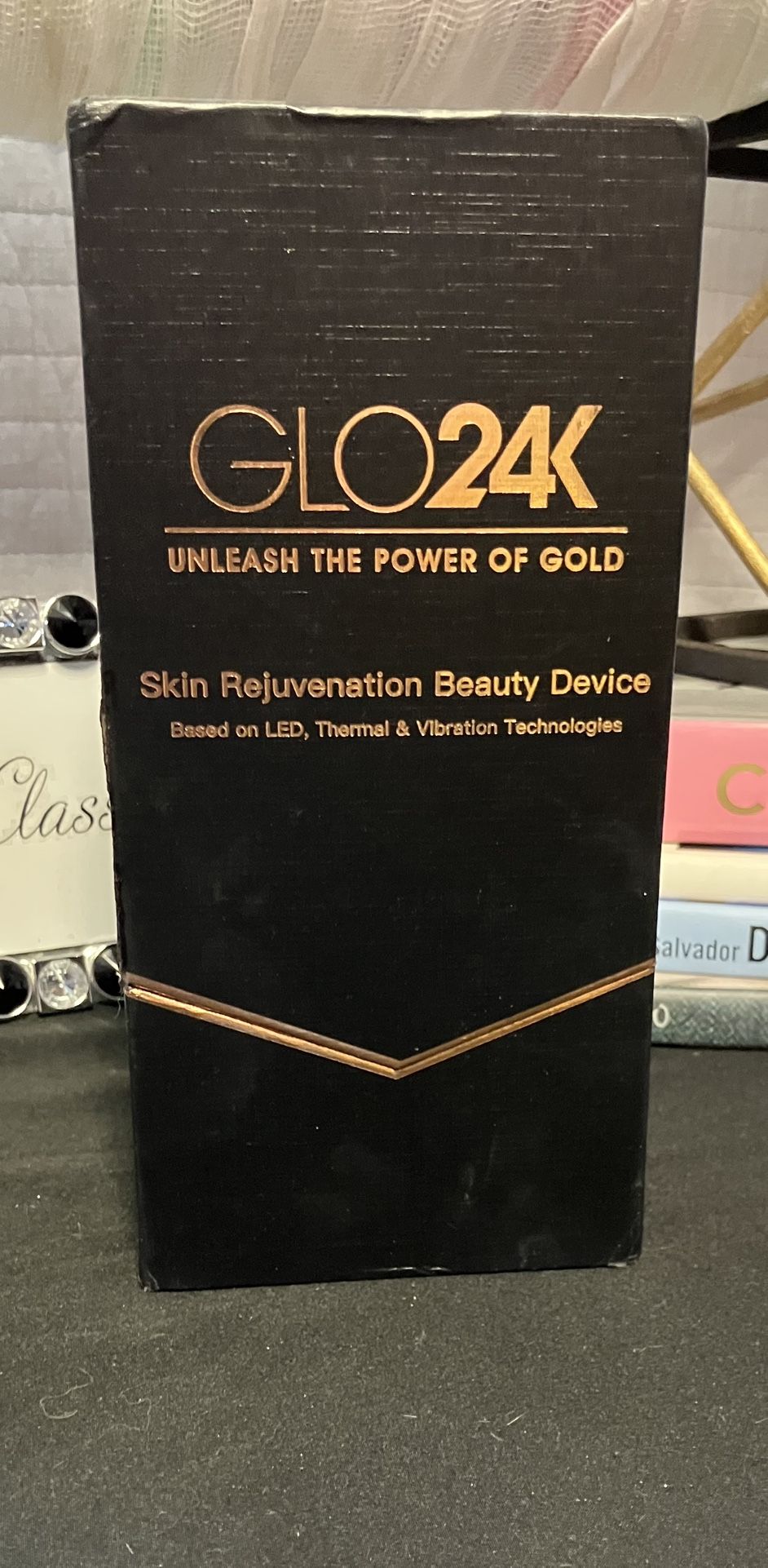 GLO24K Skin Rejuvenation Beauty Device -New