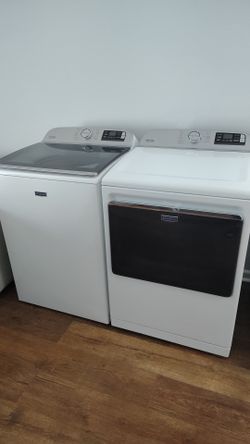 Washer & Dryer Maytag