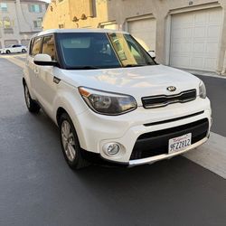 2017 Kia soul +