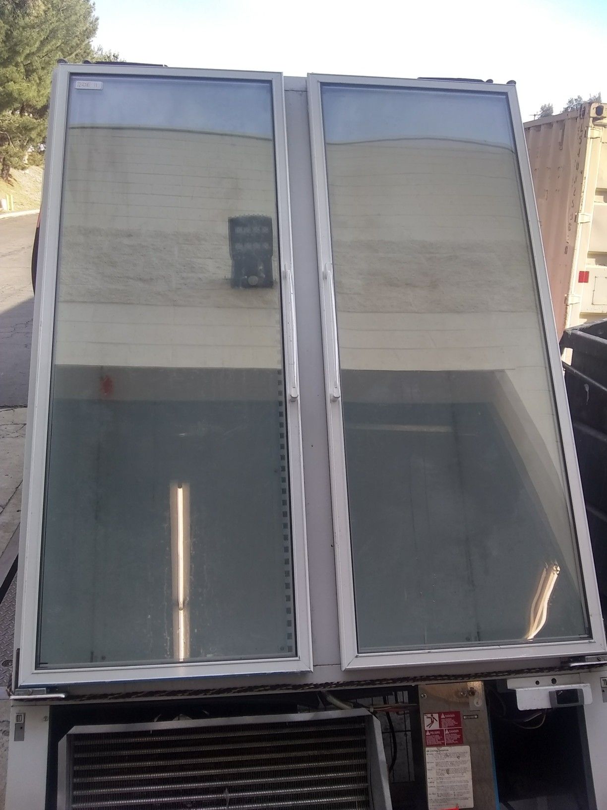 LOWEST I CAN GO $1000 CAMURCIAL FREEZER BY MASTERBUILT