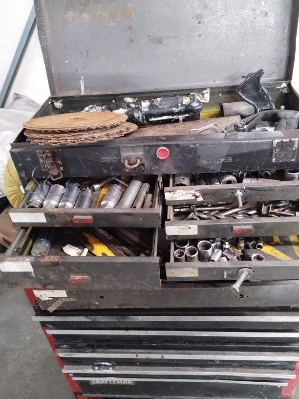 Used Double Stacked Tool Chest With Multi Tools