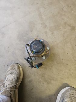 2000 Chevy Hub Assembly