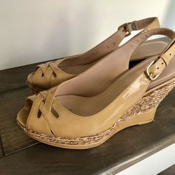 Stuart Weitzman Beige Wedges Size 6