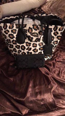 Coach purse and wallet
