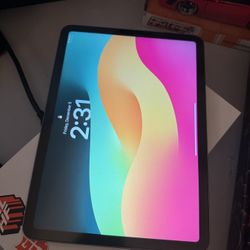 iPad Air 5 With Apple Pencil 