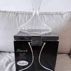 Luigi Bormioli 68-Ounce Crescendo Glass Decanter