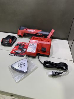 Milwaukee 2836-20 Oscillating Multi-tool Kit PRICE IS FIRM 