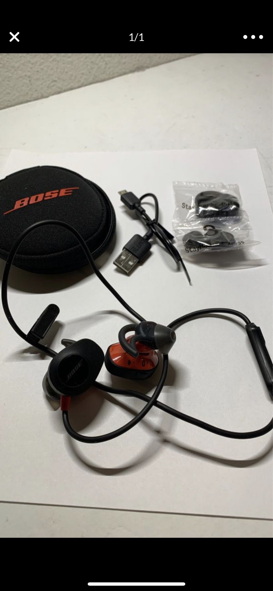 GENTLY USED Bose SoundSport Pulse Wireless Bluetooth Headphones, Powe