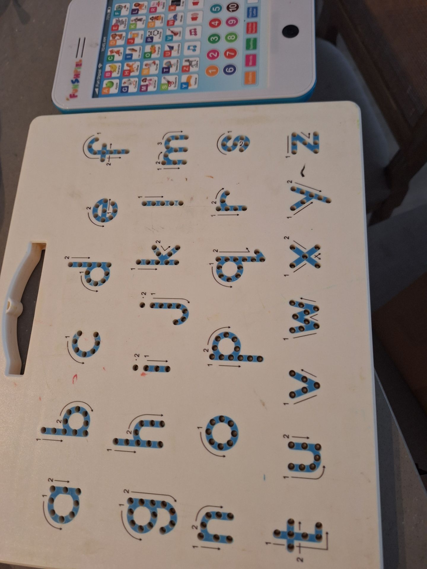 Learning toy for hand writing