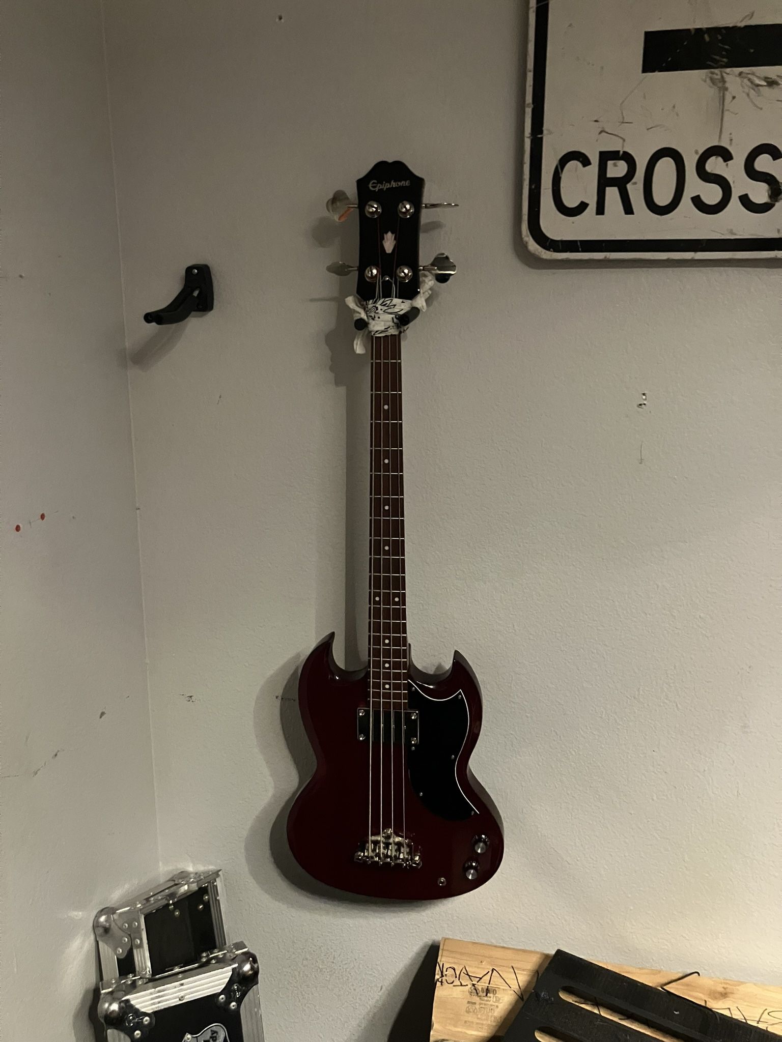 Epiphone EB-0 NEED GONE!