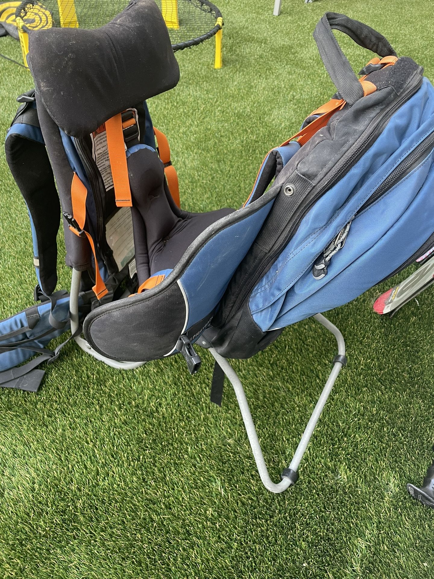 REI Piggyback Hiking Backpack/Kid Carrier for Sale in Seattle, WA OfferUp