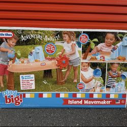 Little Tikes Island Water Toy
