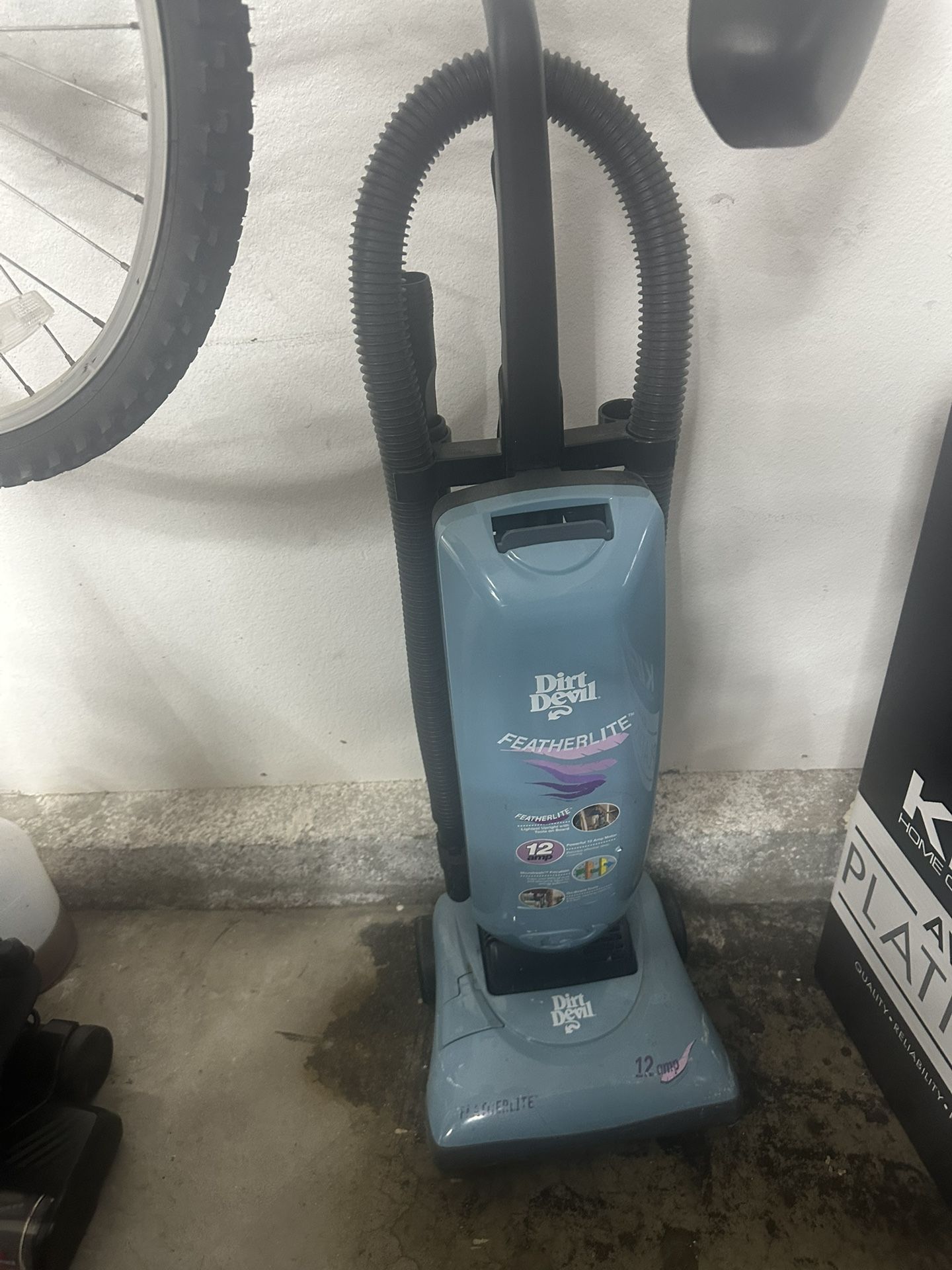 Dirt Devil Vacuum