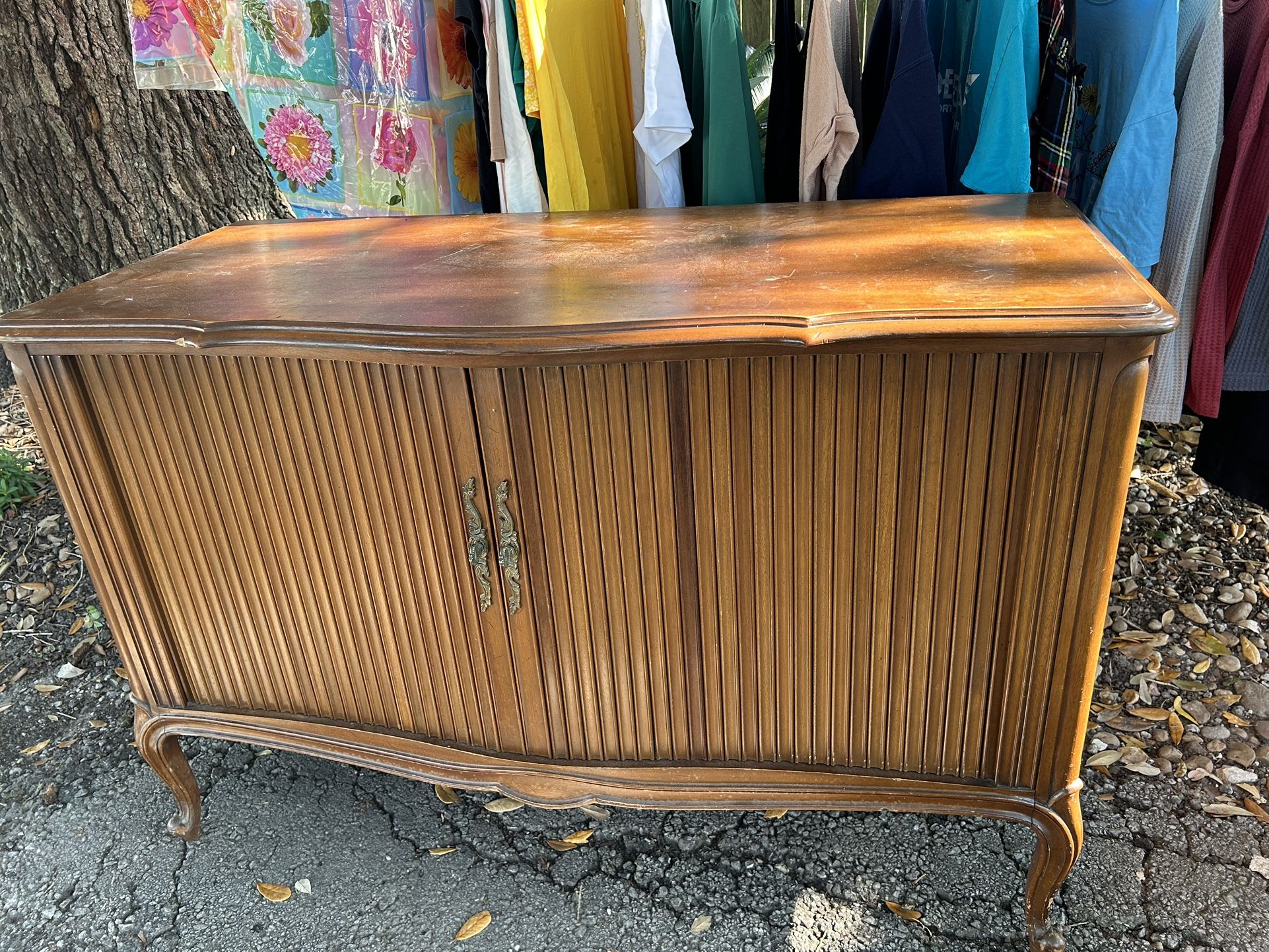 Console/cabinet