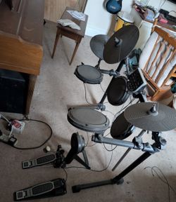 Electronic Drumset Alesis Dm6