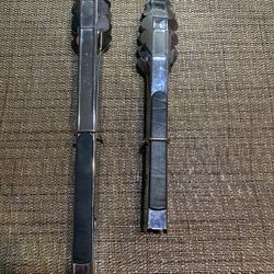 2 Tongs 