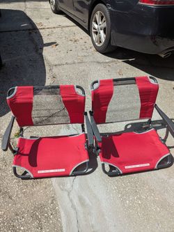 Outdoor stadium seats
