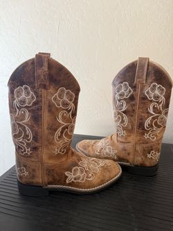 Girls boots size 5