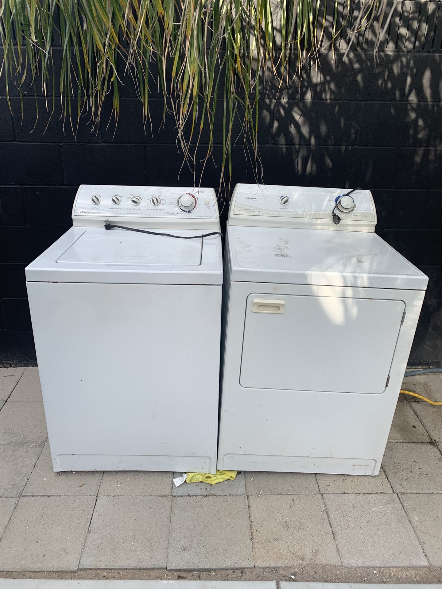 Lavadora y secadora/ washer and dryer