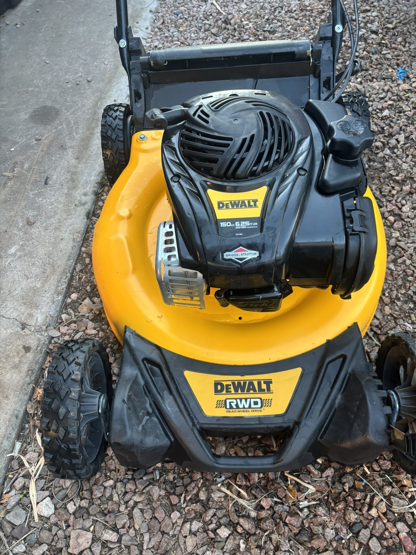 DEWALT 21 in. 150cc Briggs and Stratton 625ex Engine Rear Wheel Drive 2-in-1 Gas Self Propelled Walk Behind Lawn Mower (NO BAG)