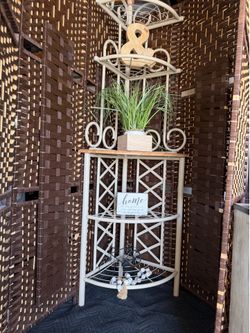 Corner shelf metal $40
