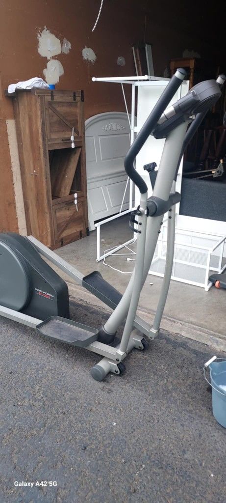 Pro-Form EKG Grip Pulse Elliptical