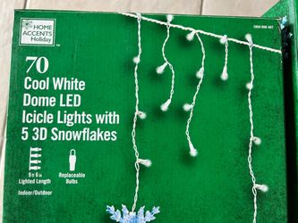6 cool white dome LED Icicle Lights with 3D snowflakes