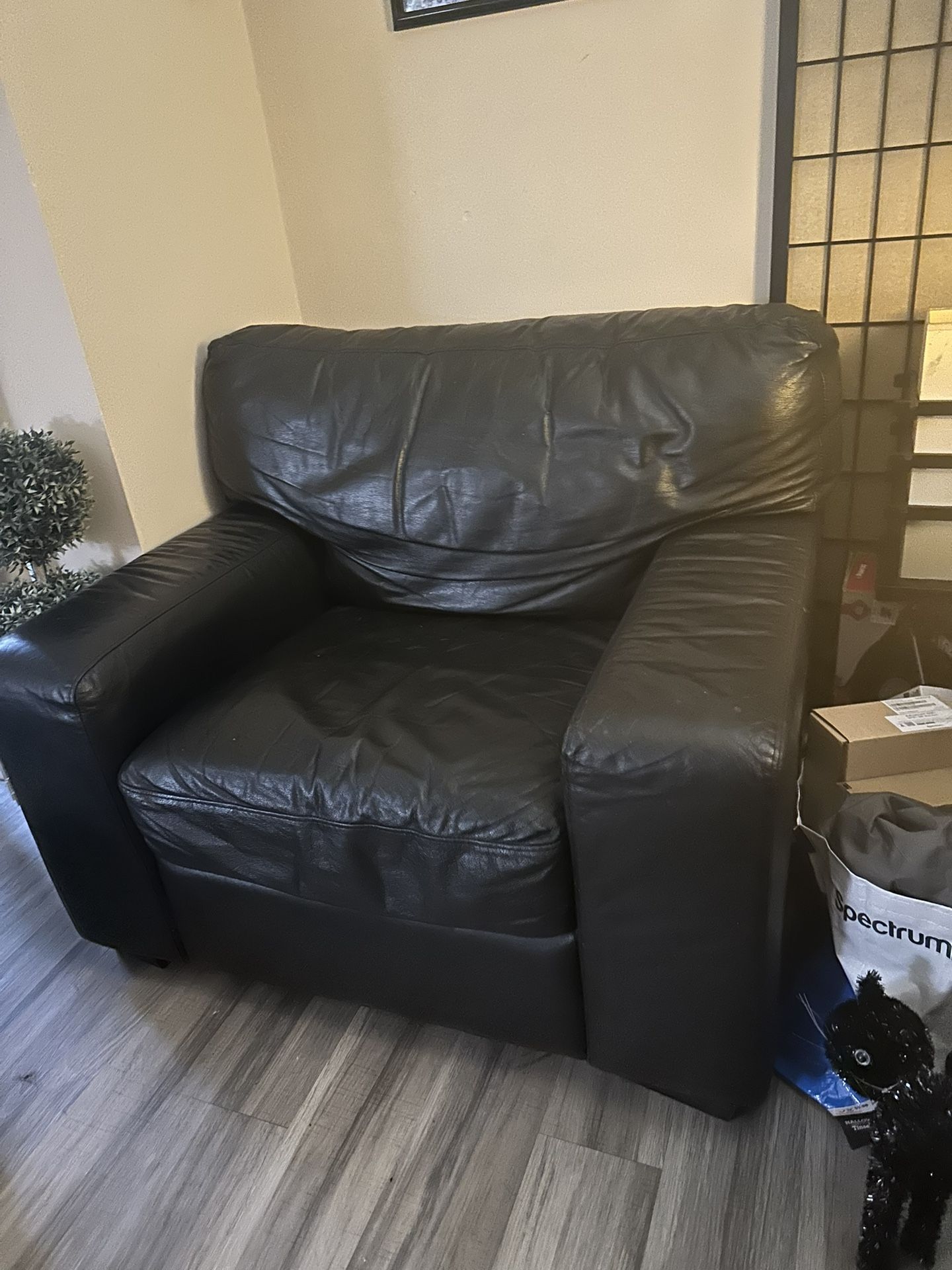 Big Black Leather Chair