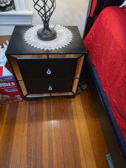 Bedroom set