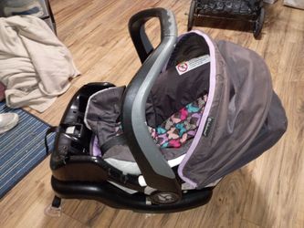 Baby toaders that can be put into your car with car buckles